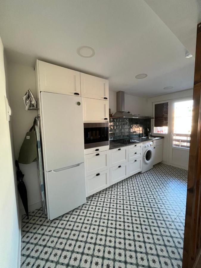 Apartment For 4 In Lejona Casa Natalia No Elevator מראה חיצוני תמונה